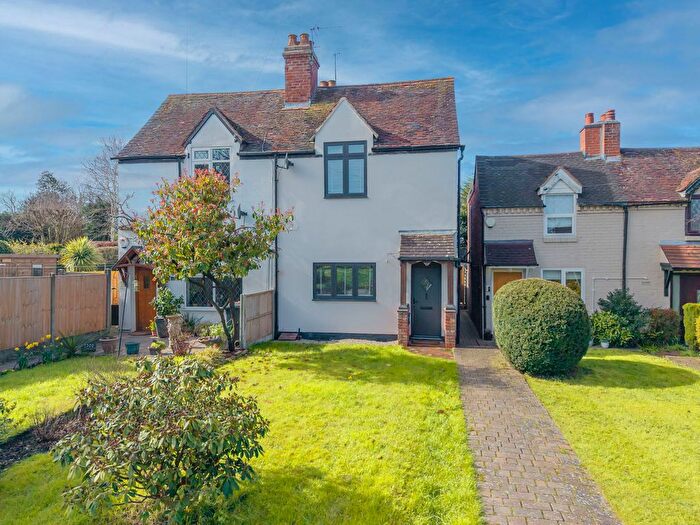 2 Bedroom Semi Detached House For Sale In Stratford Road, Hockley Heath, Solihull, B94