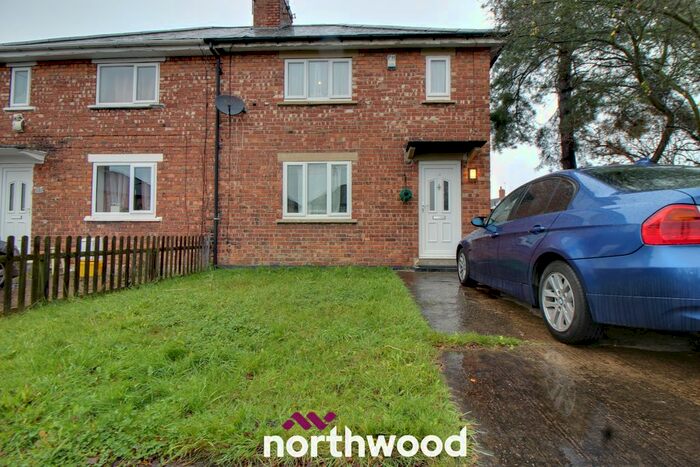 3 Bedroom Semi-Detached House To Rent In Windlestone Square, Moorends, DN8