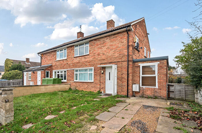 3 Bedroom Semi Detached House For Sale In Titup Hall Drive, Headington, Oxford, OX3