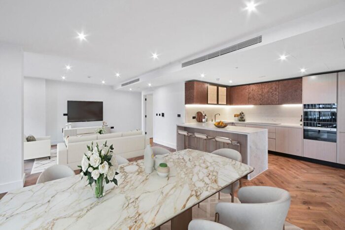 3 Bedroom Apartment For Sale In Fitzroy House, Prince Of Wales Drive. London, SW11