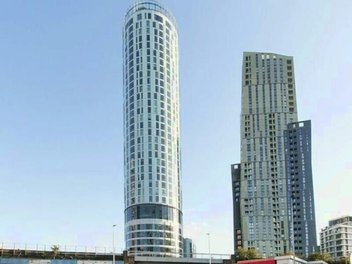 2 Bedroom Detached House To Rent In Sky Gardens Nine Elms, Wandsworth Road, London, SW8