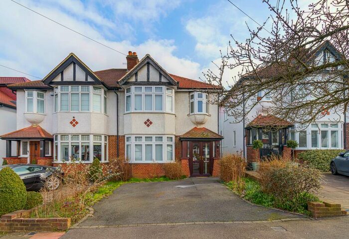 3 Bedroom Semi-Detached House To Rent In Eden Way, Beckenham, BR3
