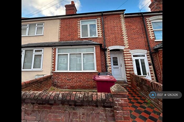 3 Bedroom Terraced House To Rent In Shaftesbury Road, Reading, RG30