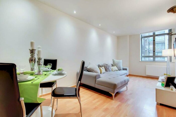 1 Bedroom Flat To Rent In City Road, City, London, EC1V