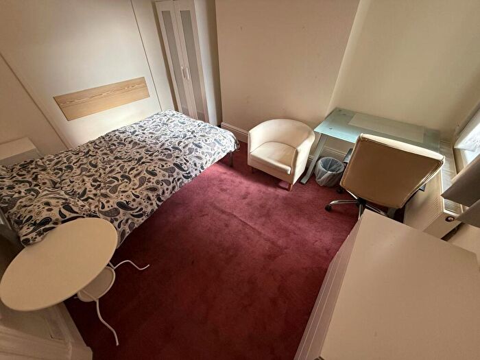 1 Bedroom Terraced House To Rent In Binley Road, City Centre, Coventry, CV3