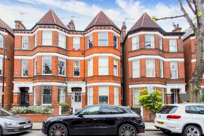 Studio To Rent In Aberdeen Road, London, N5