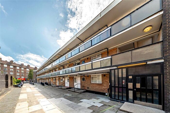 1 Bedroom Flat For Sale In Devons Road, Bow, London, E3