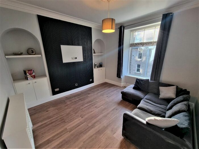 1 Bedroom Flat To Rent In Esslemont Avenue, Rosemount, Aberdeen, AB25