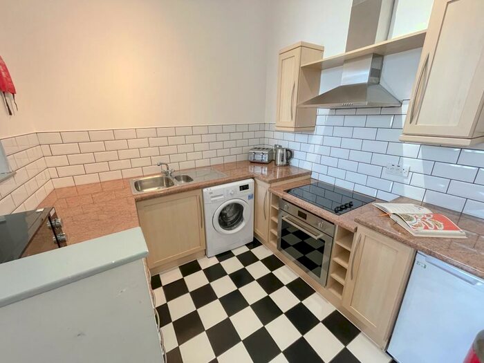 2 Bedroom Apartment To Rent In Hatton Gardens, L3