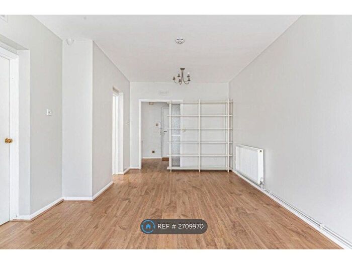 1 Bedroom Flat To Rent In Ian Court, London, SE23