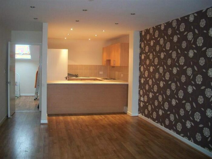 2 Bedroom Apartment To Rent In Wallace Court, Longview Drive, Liverpool, L36
