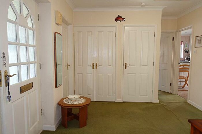 2 Bedroom Bungalow For Sale In The Chase, Findon, BN14