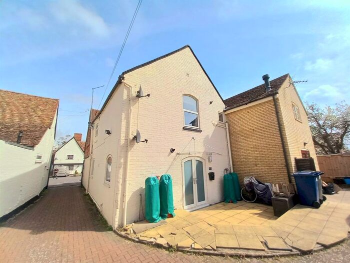 2 Bedroom Flat For Sale In High Street, Spaldwick, Huntingdon, PE28