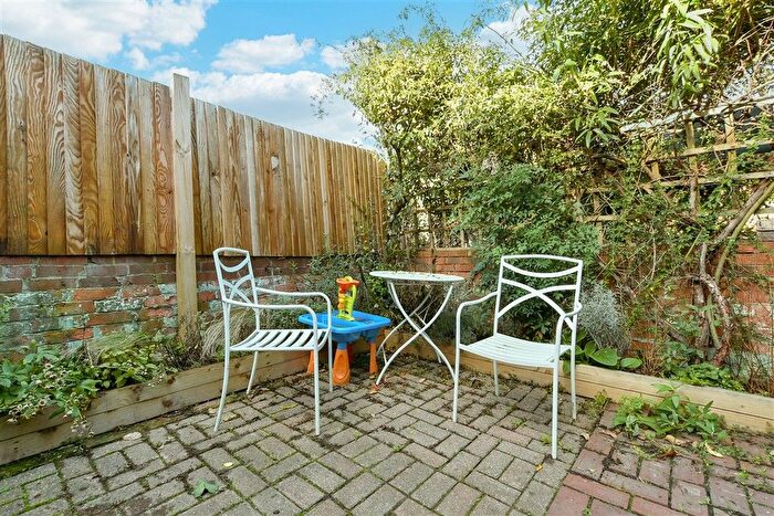 3 Bedroom Terraced House For Sale In Vincent Road, Dorking, Surrey, RH4