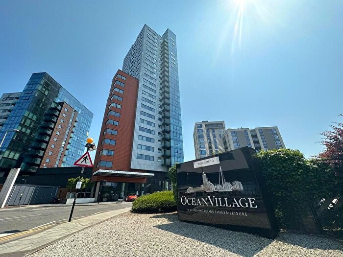 2 Bedroom Apartment To Rent In Ocean Way, Southampton, SO14