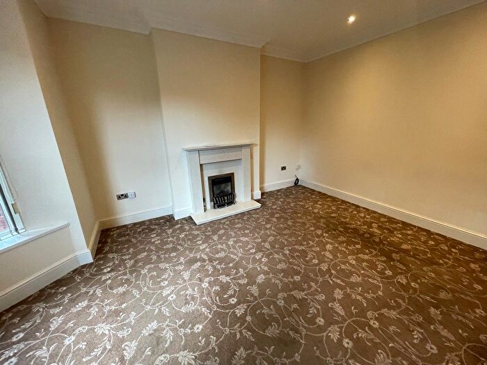 5 Bedroom Semi-Detached House To Rent In Barnsley Road, Sheffield, S5