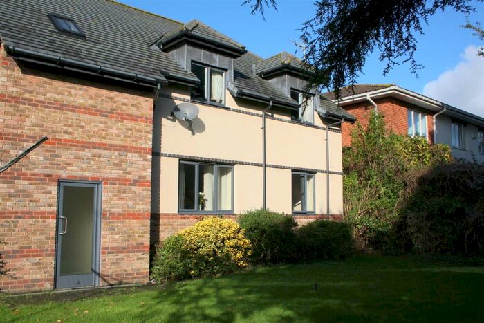 2 Bedroom Flat To Rent In Redfield Road, Patchway, BS34