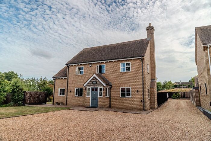 5 Bedroom Detached House For Sale In Thrapston Road, Ellington, PE28