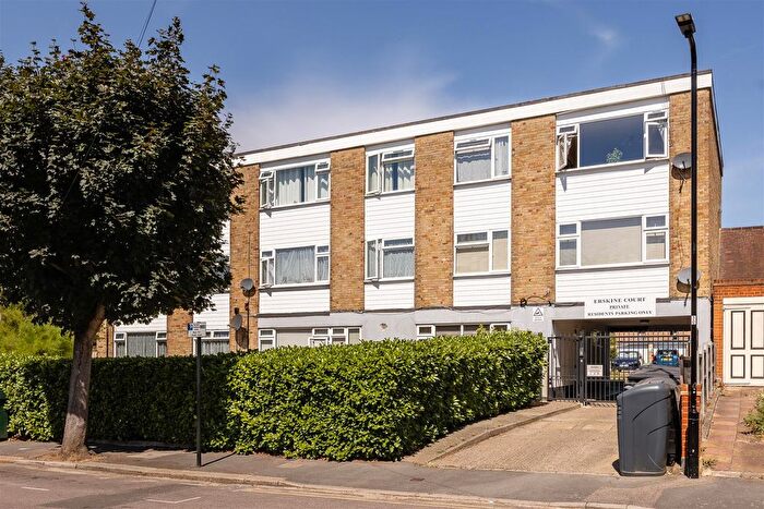 1 Bedroom Flat For Sale In Wallwood Road, Leytonstone, E11