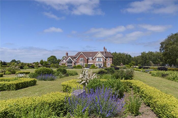 7 Bedroom Detached House For Sale In Chenies Hill, Latimer, Buckinghamshire, HP5