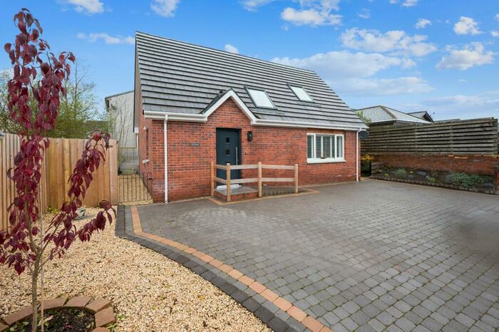 3 Bedroom Detached House For Sale In Whiteleys Road, Buchlyvie, Stirlingshire, FK8