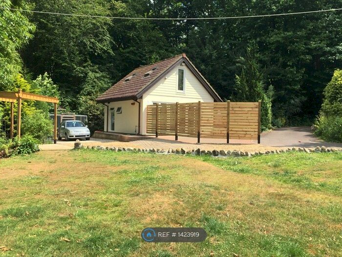 2 Bedroom Detached House To Rent In Carters Hill Lane, Meopham, Gravesend, DA13