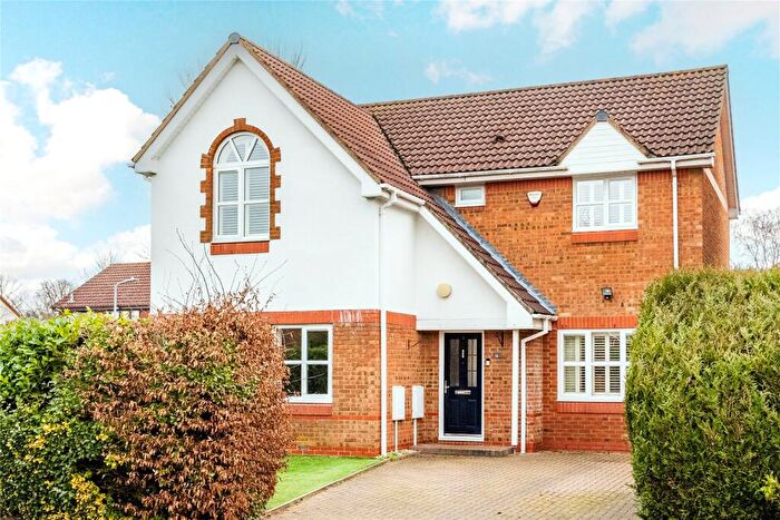 4 Bedroom Detached House For Sale In Whitton Way, Newport Pagnell, Buckinghamshire, MK16