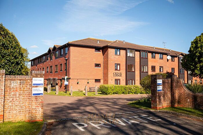1 Bedroom Flat For Sale In Brighton Road, Crawley, RH11