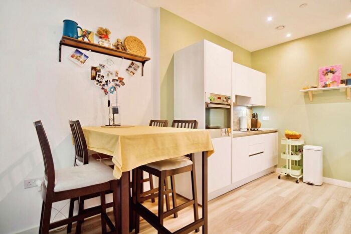2 Bedroom Apartment To Rent In Chamberlain Court, Ironworks Way, Upton Park, E13