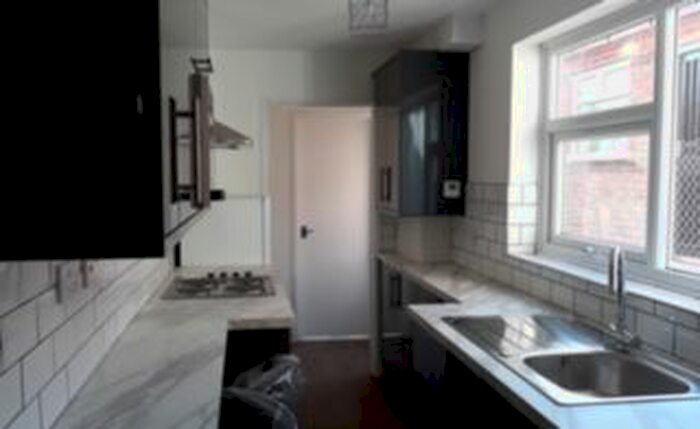 3 Bedroom Barn Conversion To Rent In Colchester Street, Coventry CV1