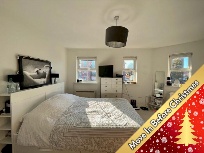 2 Bedroom Flat To Rent In Bell Chase, Aldershot GU11