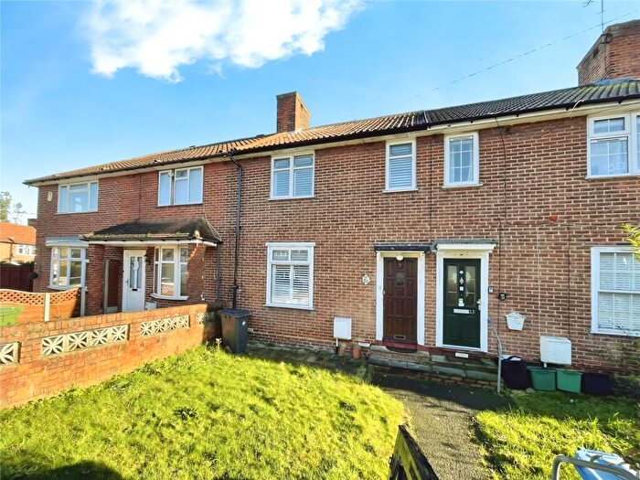 3 Bedroom Terraced House For Sale In Widecombe Road, London, SE9