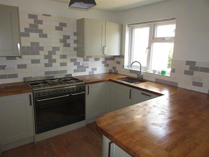 3 Bedroom House To Rent In Torquay Crescent, Stevenage, SG1