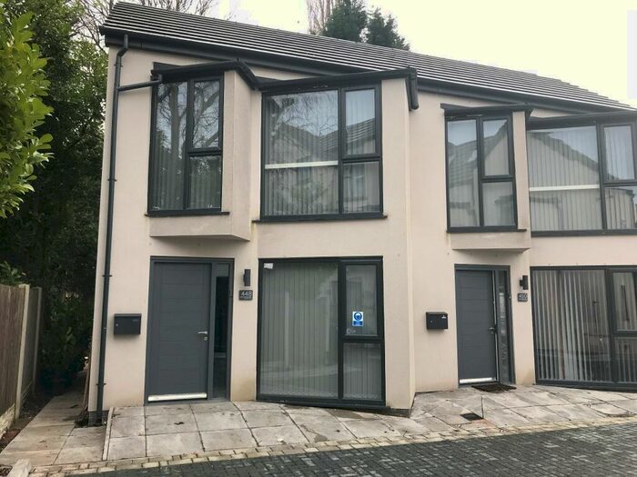 2 Bedroom Apartment To Rent In Buxton Road, Stockport, SK2