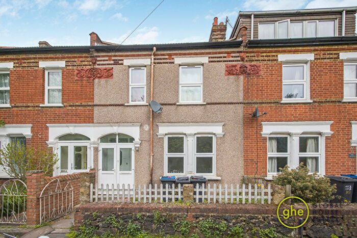 3 Bedroom Terraced House For Sale In Commonside East, Mitcham Common, Croydon, CR4