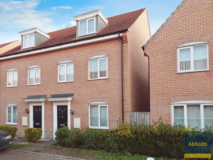 3 Bedroom Property To Rent In Teasel Close, Bury St. Edmunds, IP28