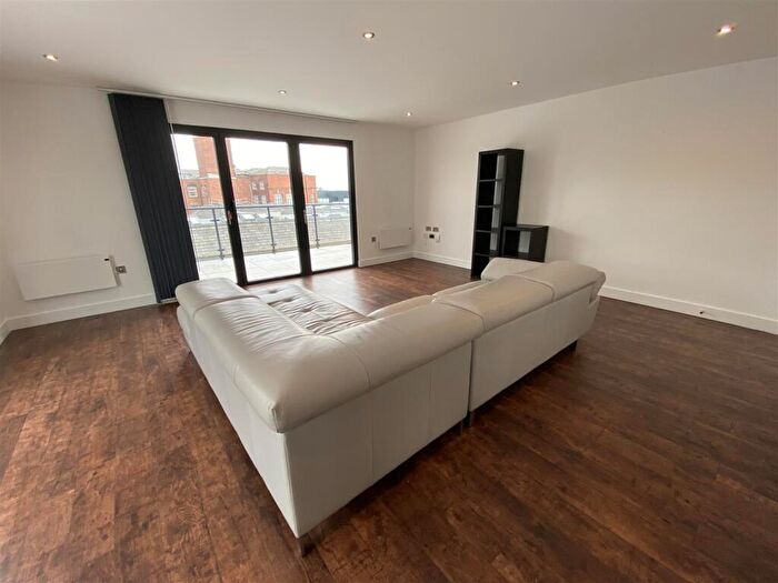 2 Bedroom Duplex To Rent In Paragon Mill, Cotton Street, Manchester, M4