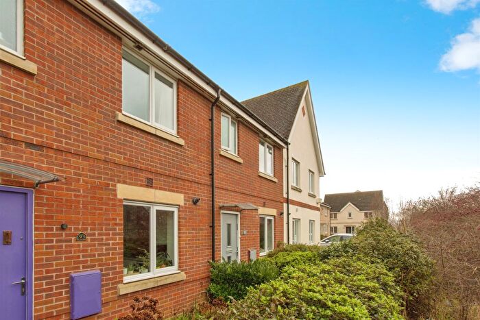 3 Bedroom End Of Terrace House For Sale In Sterling Way, Upper Cambourne, Cambridge, CB23