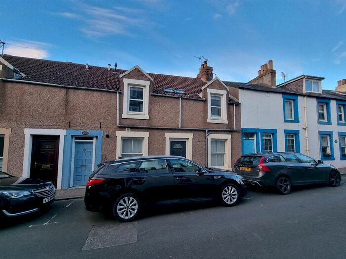 2 Bedroom Flat To Rent In Main Street, Lower Largo, Fife, KY8