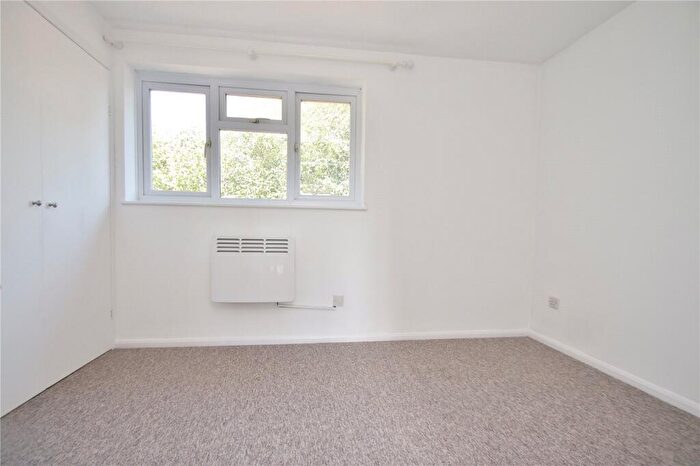 2 Bedroom End Of Terrace House To Rent In Cotswold Close, Verwood, Dorset, BH31