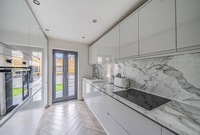 1 Bedroom Flat For Sale In Craydon Walk, Bristol, BS14