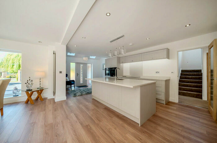 5 Bedroom Detached House For Sale In The Avenue, Mansfield, Nottinghamshire, NG18