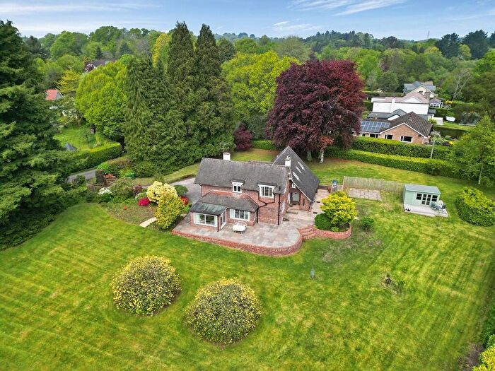 4 Bedroom Detached House For Sale In Toadpit Lane, West Hill, EX11