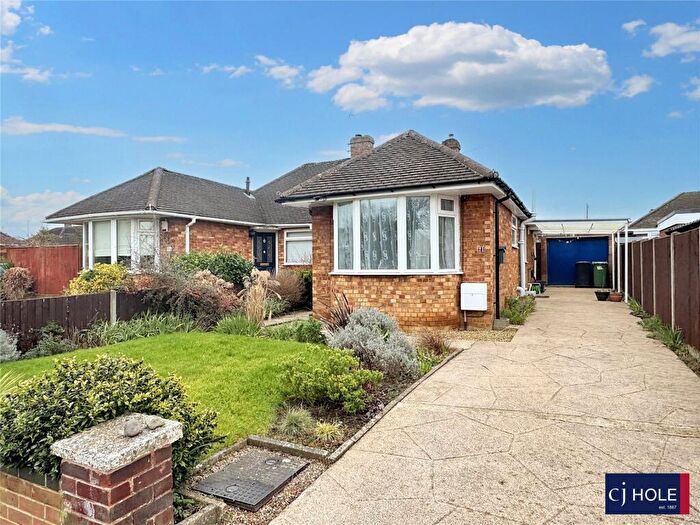 2 Bedroom Bungalow For Sale In Horsbere Road, Hucclecote, Gloucester, GL3