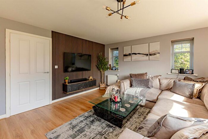 3 Bedroom Semi-Detached House For Sale In Robin Way, Hellingly, Hailsham, BN27