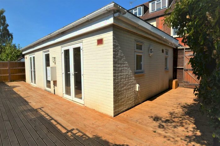 1 Bedroom Apartment To Rent In Surbiton, KT6