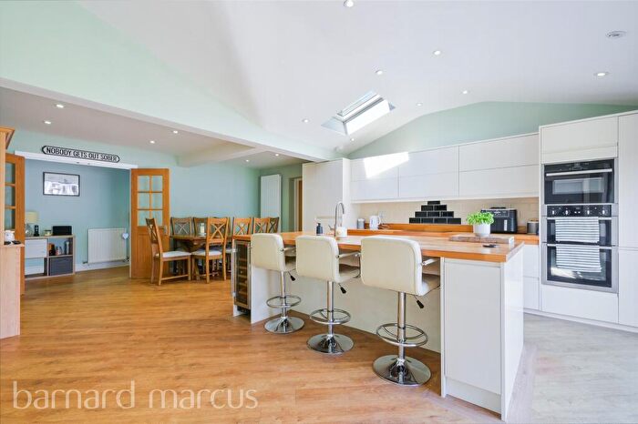 3 Bedroom Detached House For Sale In Leigh Road, Betchworth, RH3