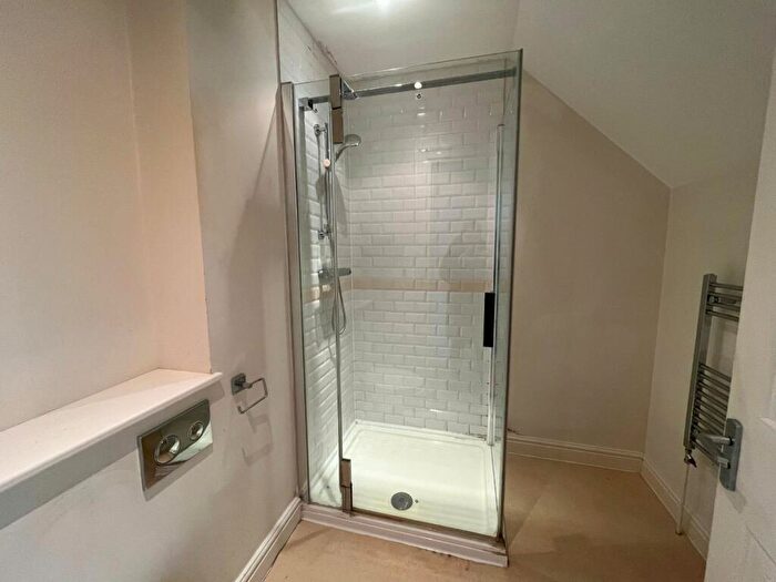 1 Bedroom Flat To Rent In City Centre, Burgate, Canterbury, CT1