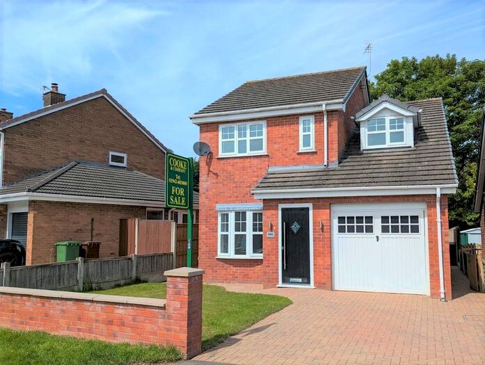 3 Bedroom Detached House For Sale In Chestnut Drive South, Leigh, WN7