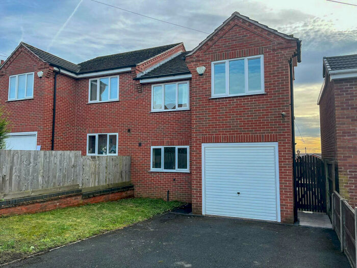 3 Bedroom Semi-Detached House To Rent In Chewton Street, Nottingham, NG16